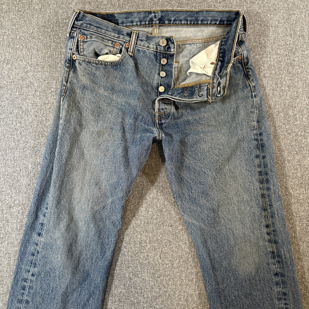 Levis 501 Jeans Mens 32x30 Button Fly Straight Leg Blue Denim Made In Mexico
